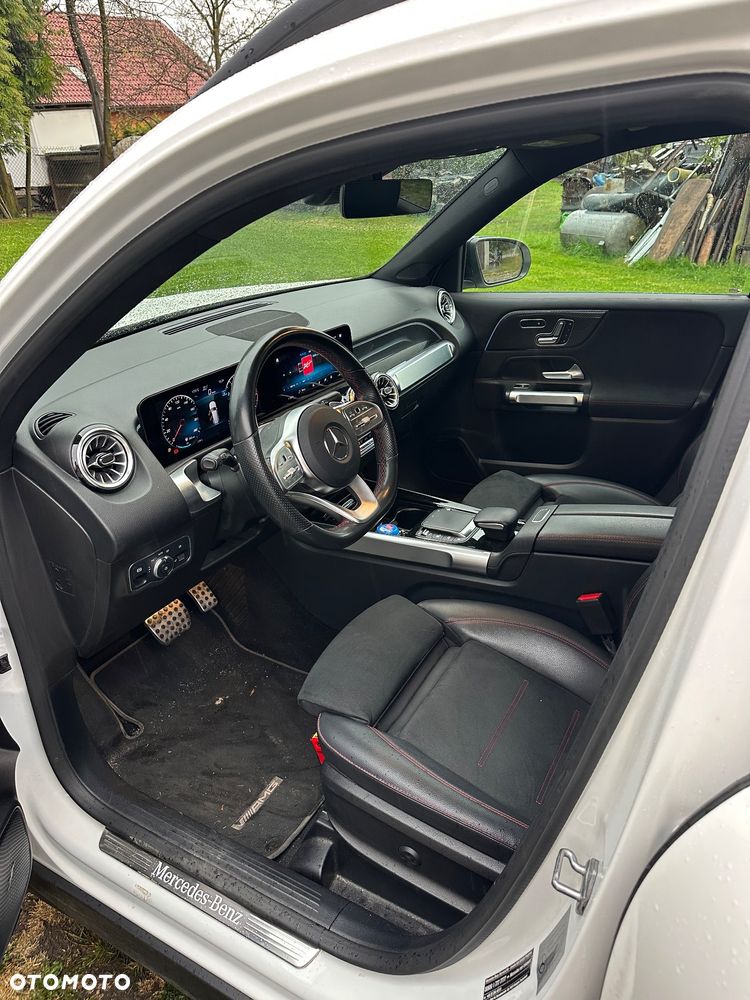 Mercedes-Benz GLB 250 4-Matic 8G-DCT - 9