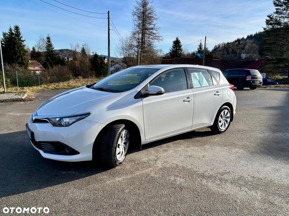 Toyota Auris 1.6 Premium - 13