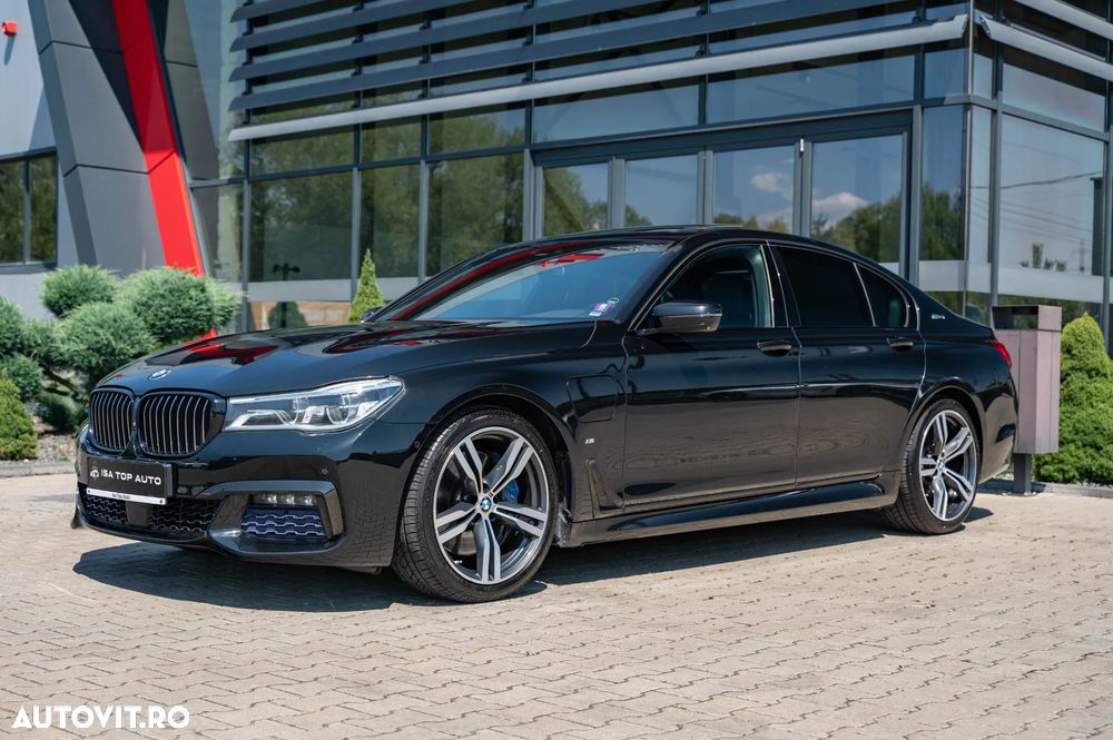 BMW Seria 7 740e iPerformance - 1