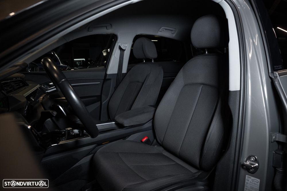 Audi Q8 e-Tron Sportback 55 quattro S line - 11