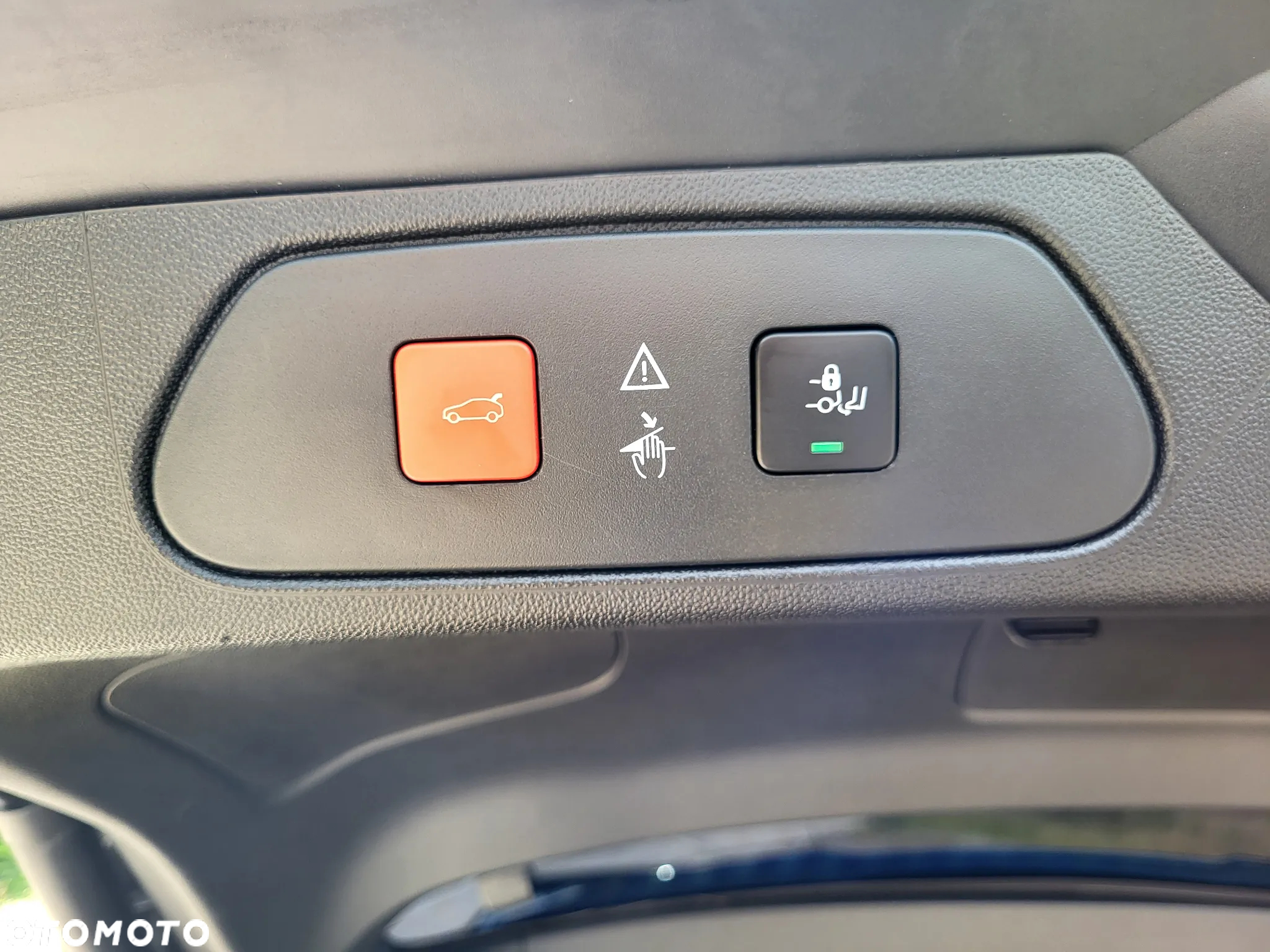 Opel Grandland X Plug-in-Hybrid4 1.6 DI Start/Stop Business INNOVATION - 21