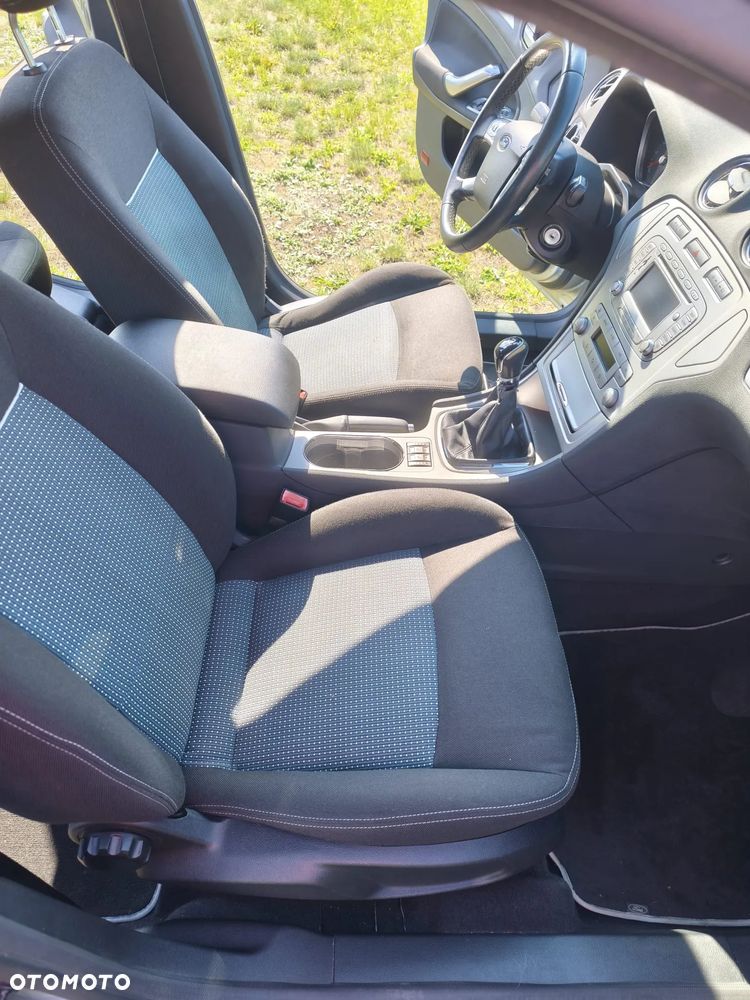 Ford Mondeo 1.6 Ti-VCT Trend - 14
