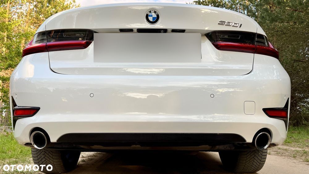 BMW Seria 3 330i Sport Line - 21