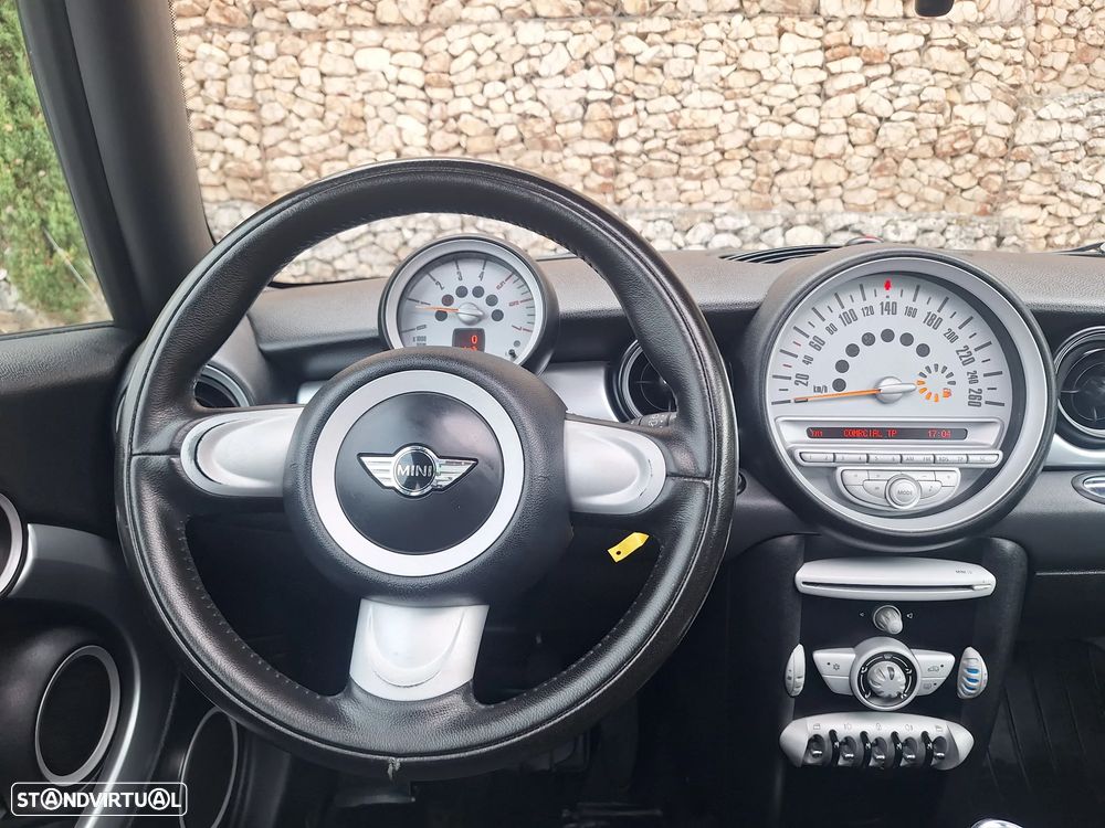 MINI 3 Portas One D - 10