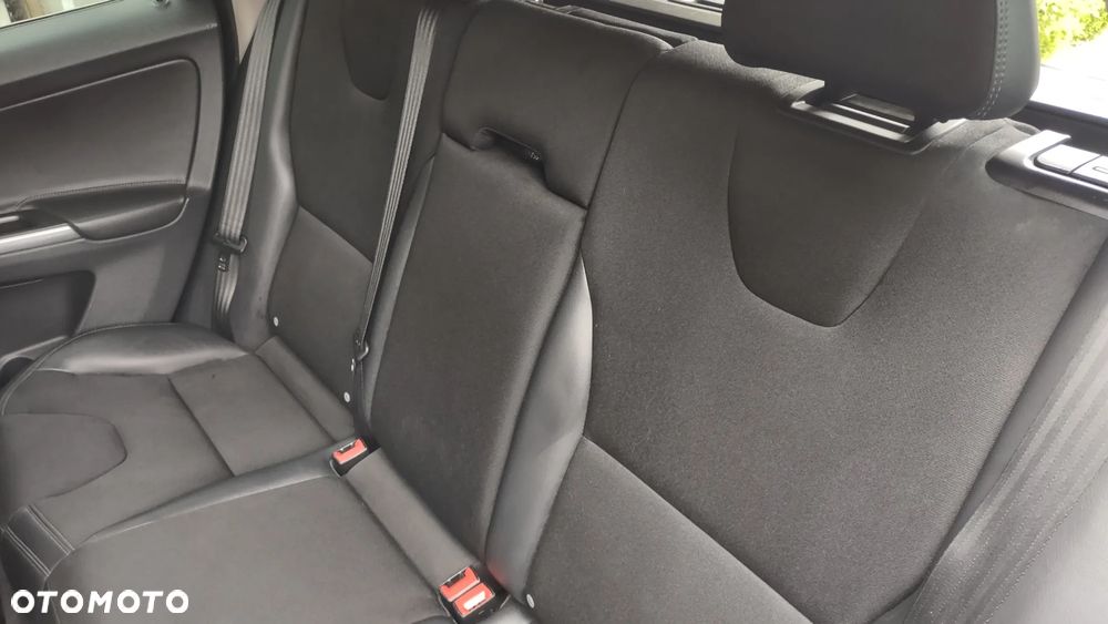 Volvo XC 60 - 22