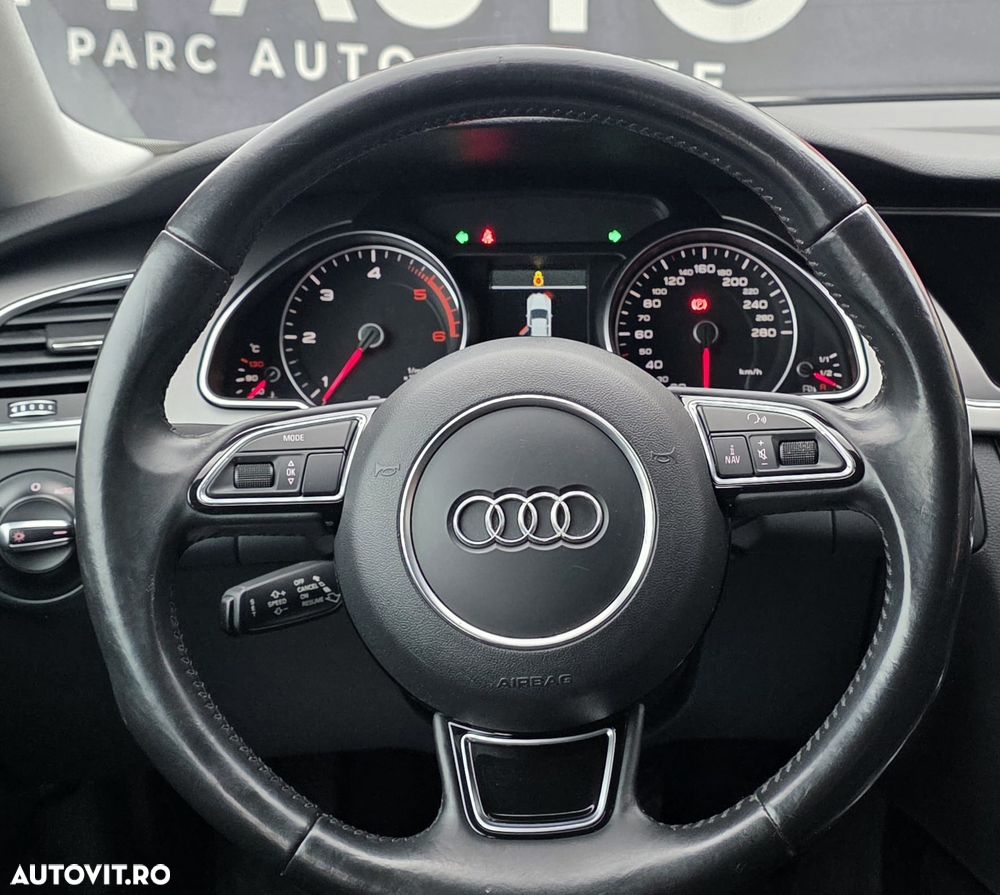Audi A1 Sportback 2.0 TDI Stronic Ambition - 12