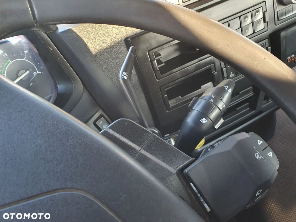 Renault C 480 Optitrack 4x4 - 13