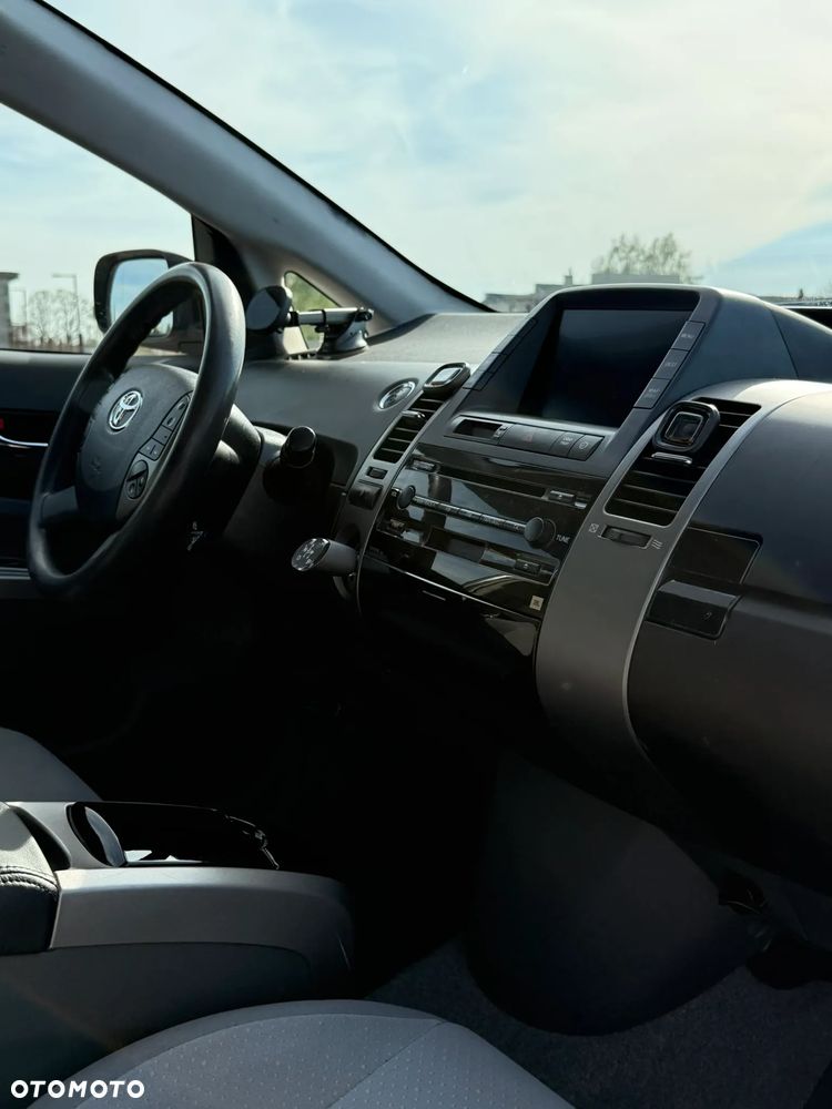 Toyota Prius 1.5 VVT-i Sol - 10