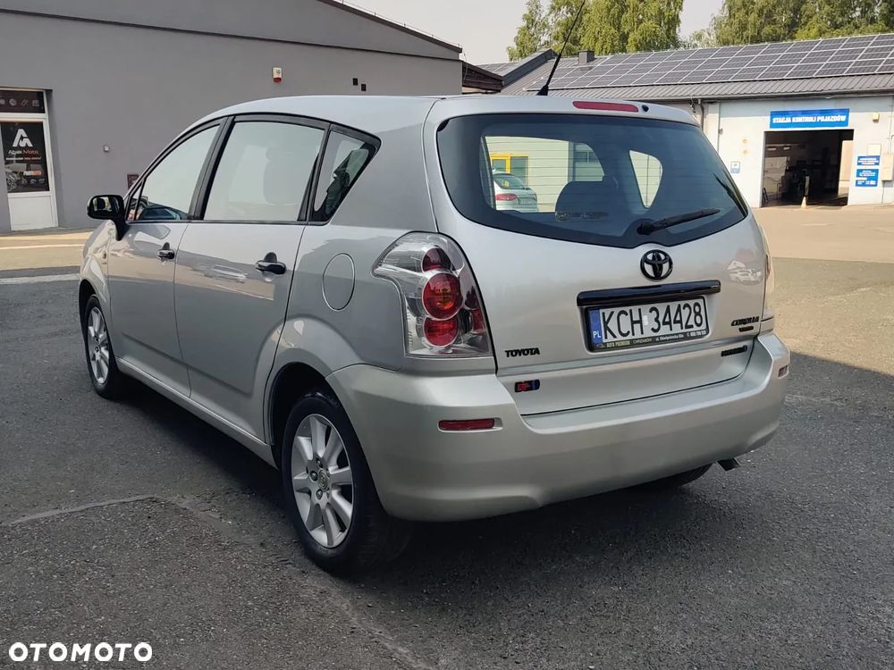 Toyota Corolla Verso 1.6 Sol - 2