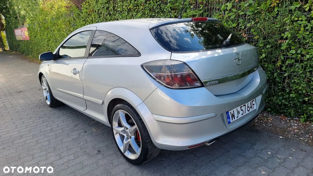 Opel Astra 1.9 CDTI Enjoy - 24