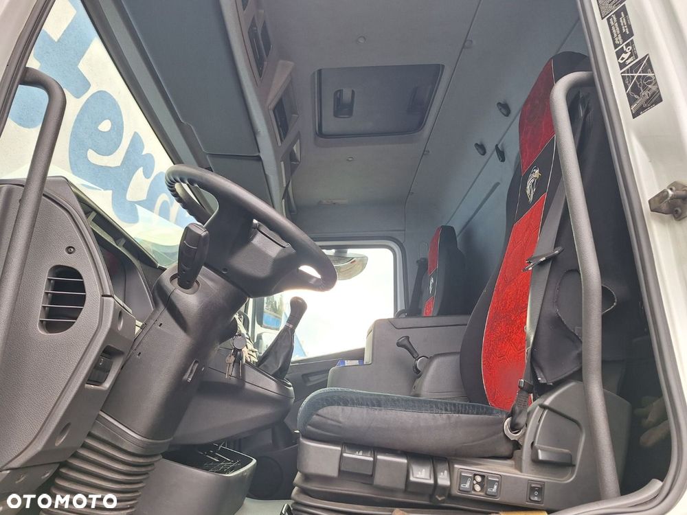 Versalift Atego 1323 - 12