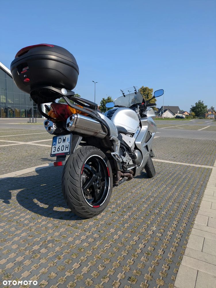 Honda VFR - 5
