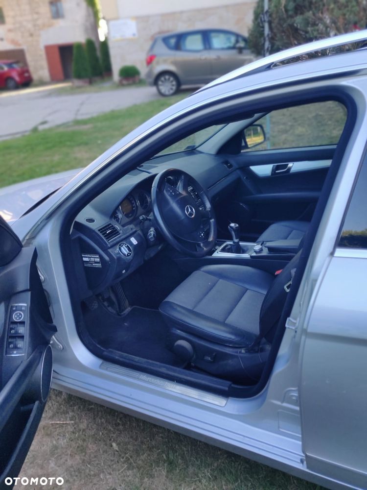 Mercedes-Benz Klasa C 220 CDI DPF - 9