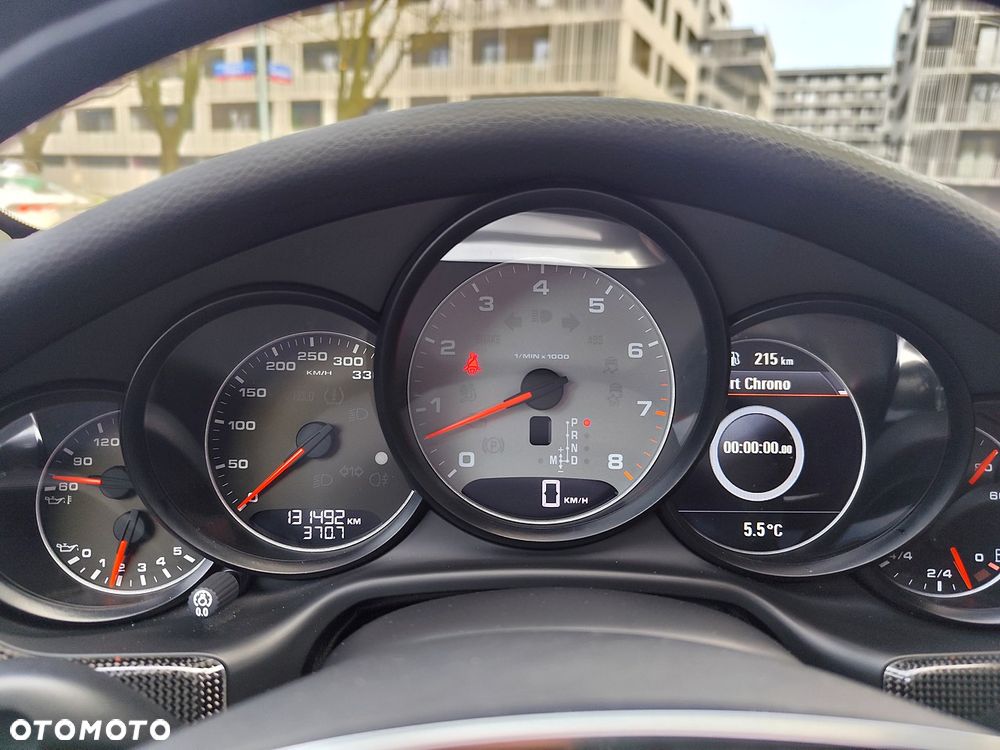 Porsche Panamera 4S PDK - 17