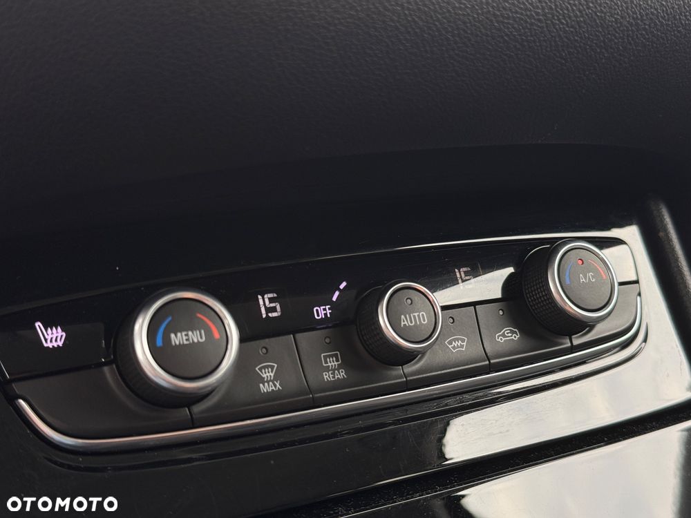 Opel Grandland X 1.2 T GPF Ultimate S&S - 12
