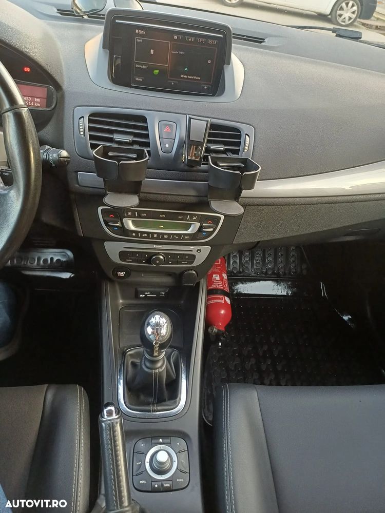 Renault Megane dCi 95 FAP Paris - 3