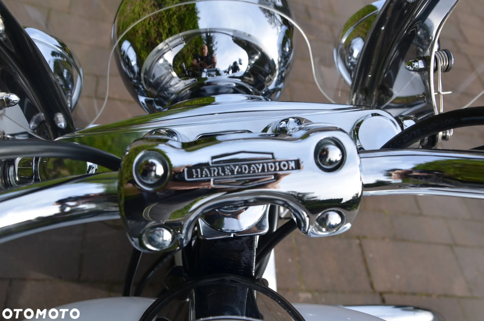 Harley-Davidson Softail Deluxe - 34