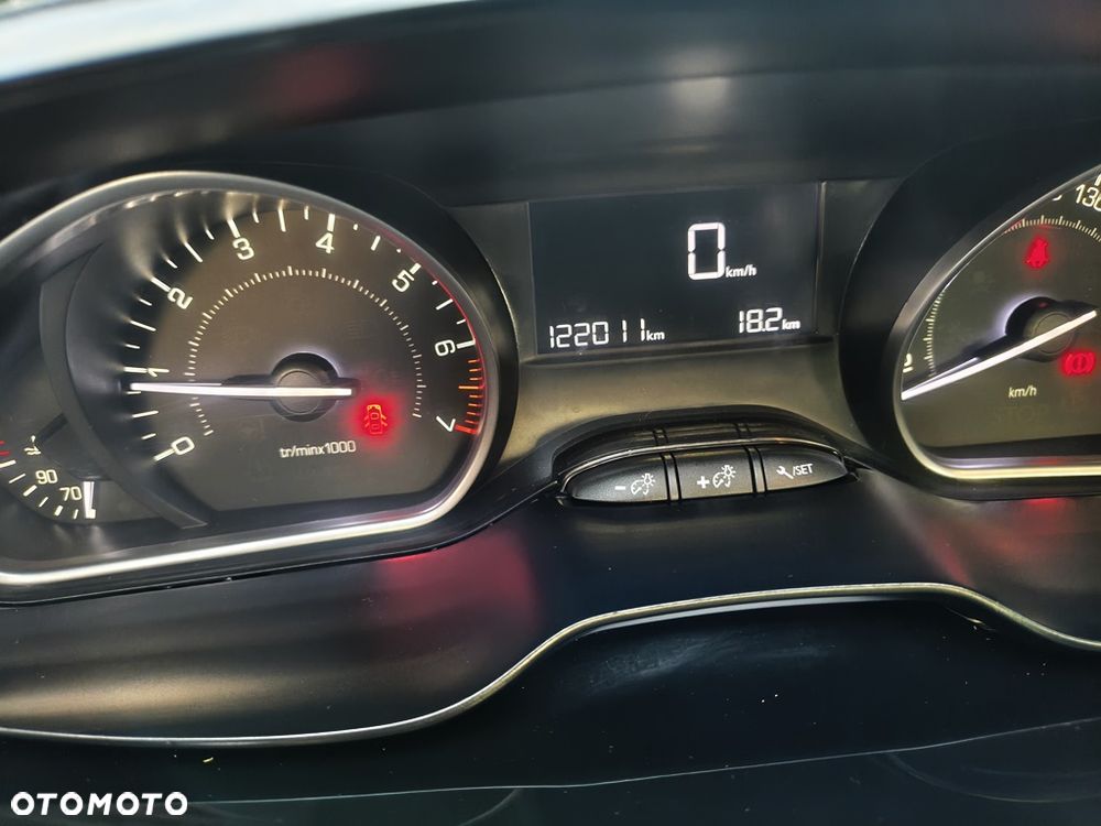 Peugeot 2008 PureTech 110 Stop&Start Active - 16