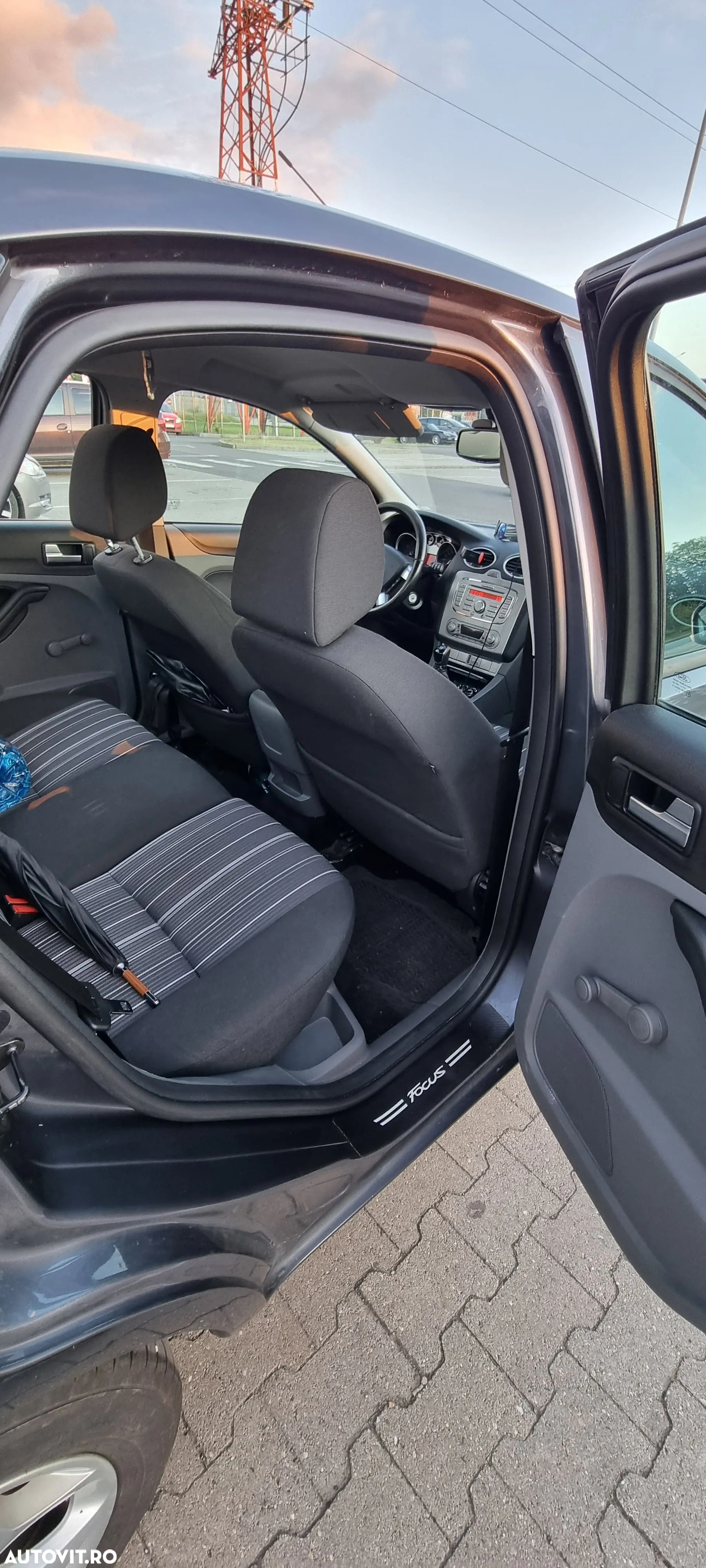 Ford Focus 1.6 Titanium - 9