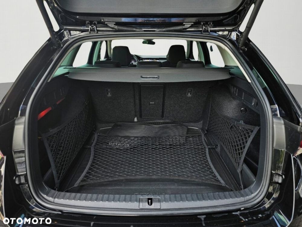 Skoda Octavia 1.5 TSI Selection - 12