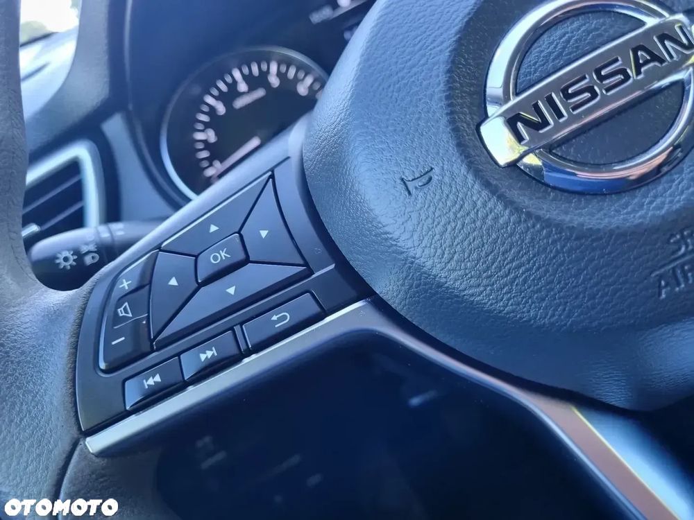 Nissan Qashqai 1.3 DIG-T VISIA - 16