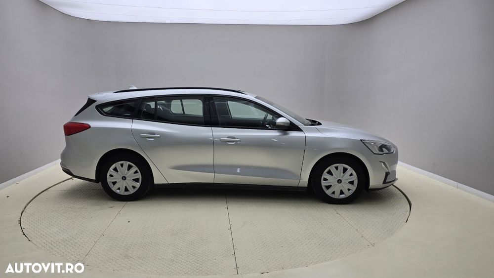 Ford Focus 1.5 EcoBlue Active - 5