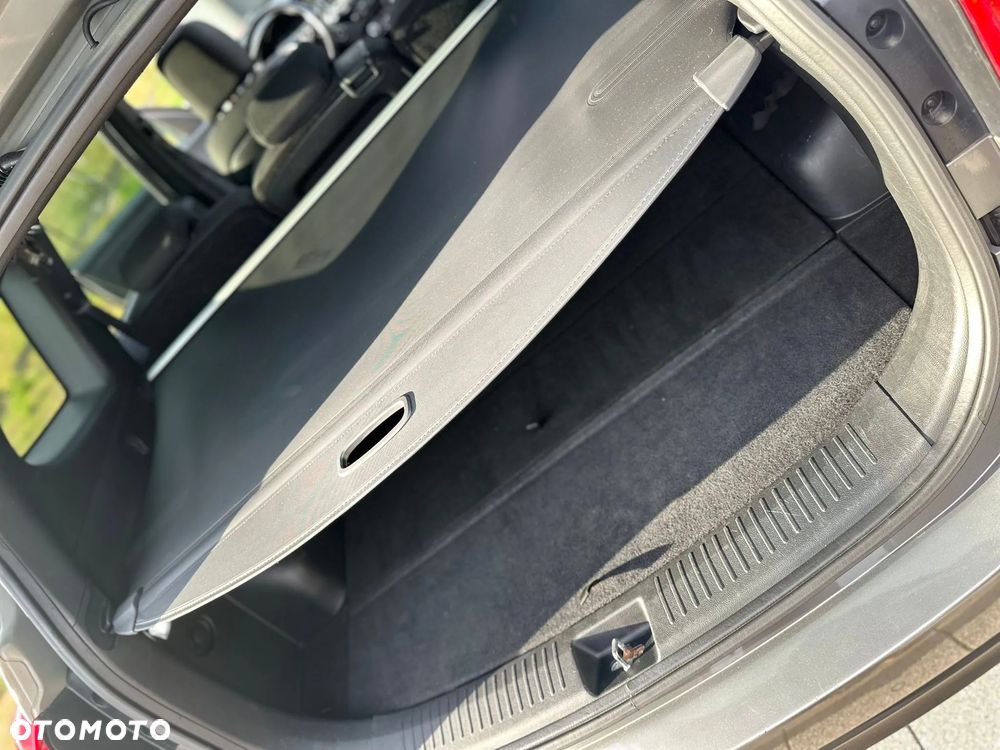 Kia Carens 2.0 GDI XL - 28