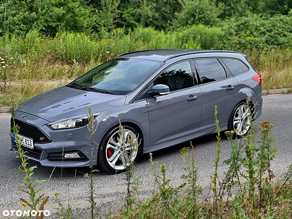 Ford Focus 2.0 TDCi ST - 13