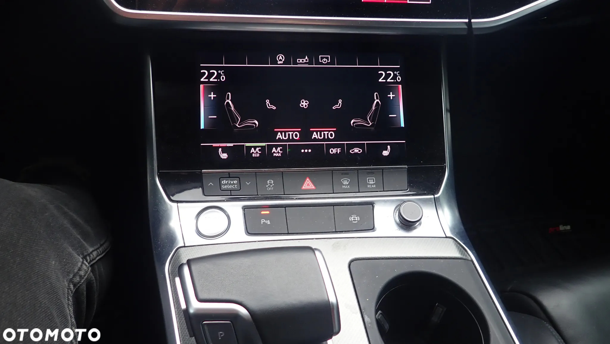 Audi A6 Avant 40 TDI quattro S tronic - 17
