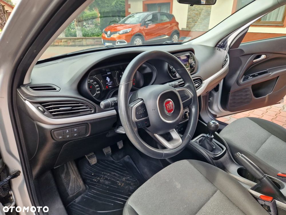 Fiat Tipo 1.4 T-Jet 16v Easy - 18