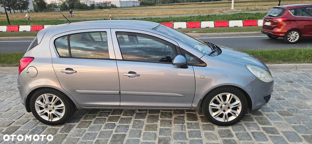 Opel Corsa - 4