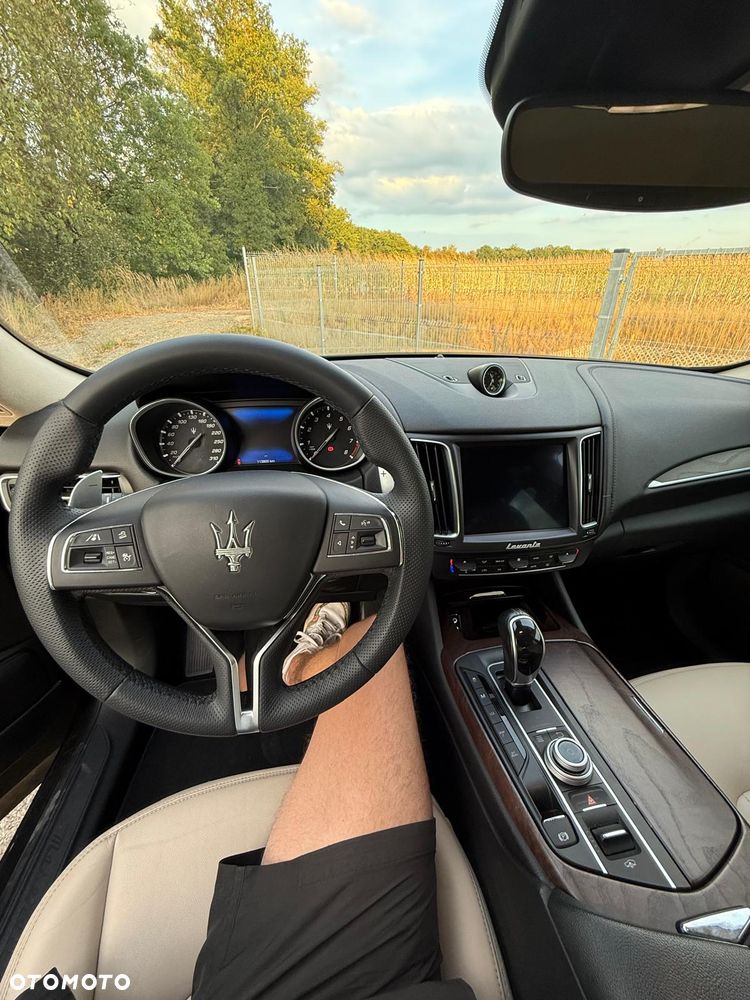 Maserati Levante S Q4 - 11