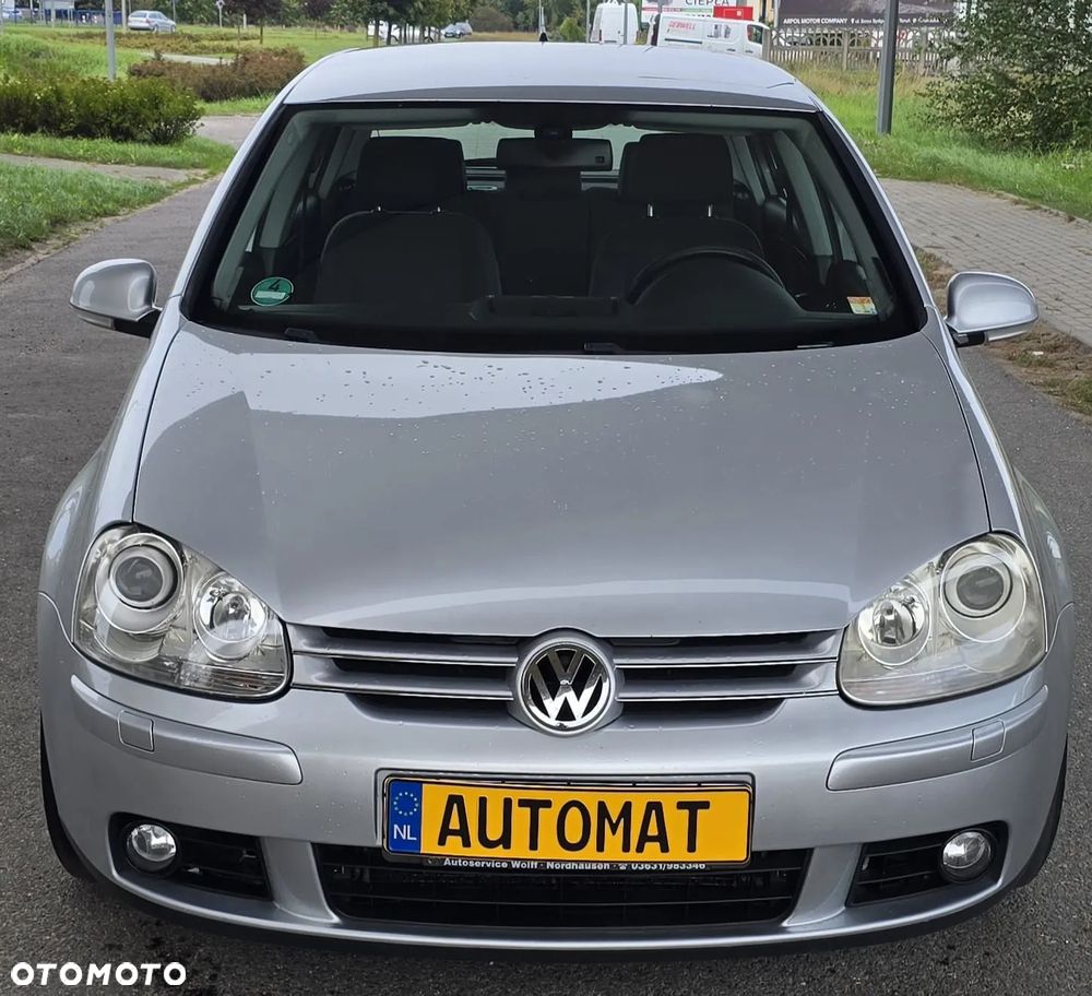 Volkswagen Golf V 2.0 FSI Comfortline DSG - 1