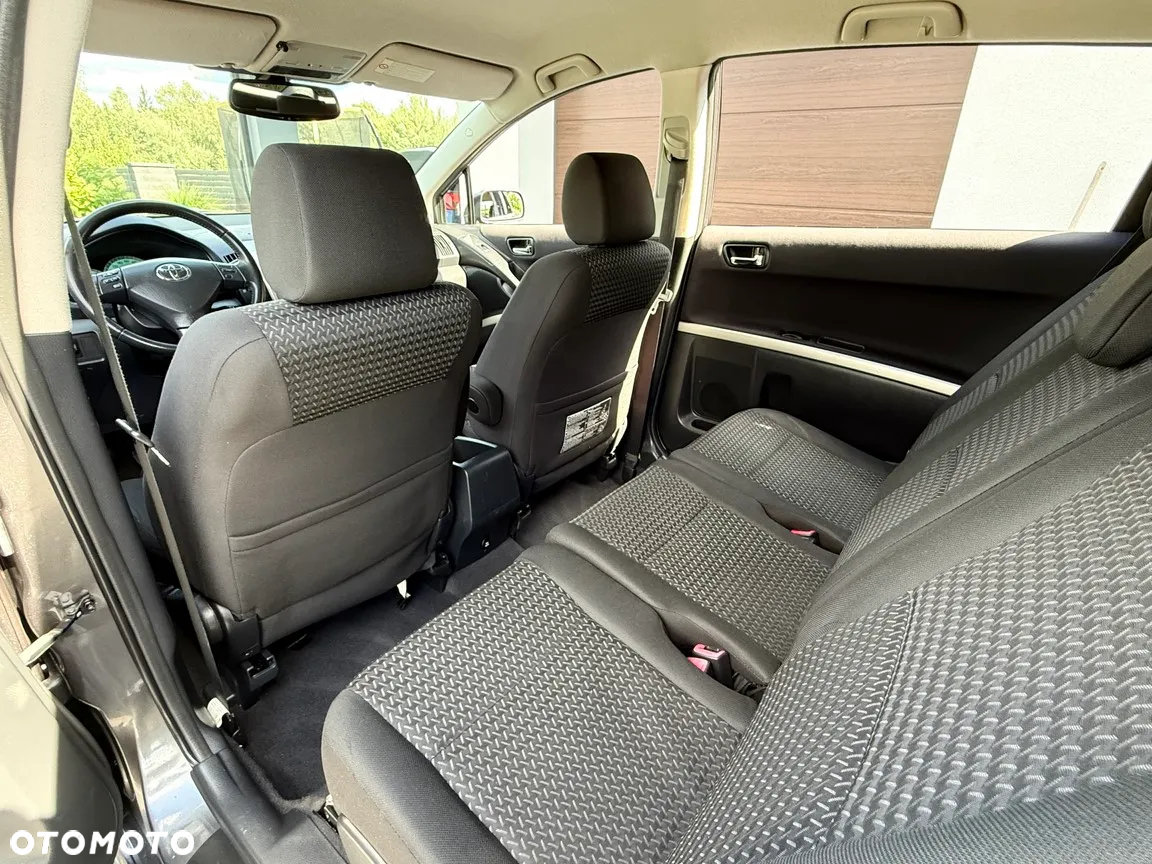 Toyota Corolla Verso 1.8 Edition - 16