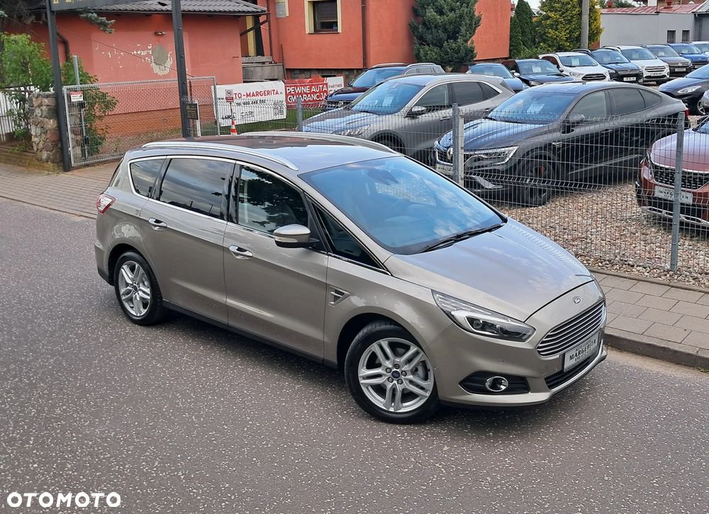 Ford S-Max - 38