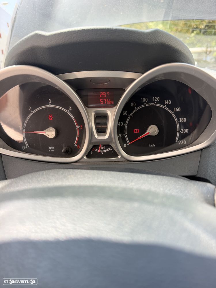 Ford Fiesta - 13
