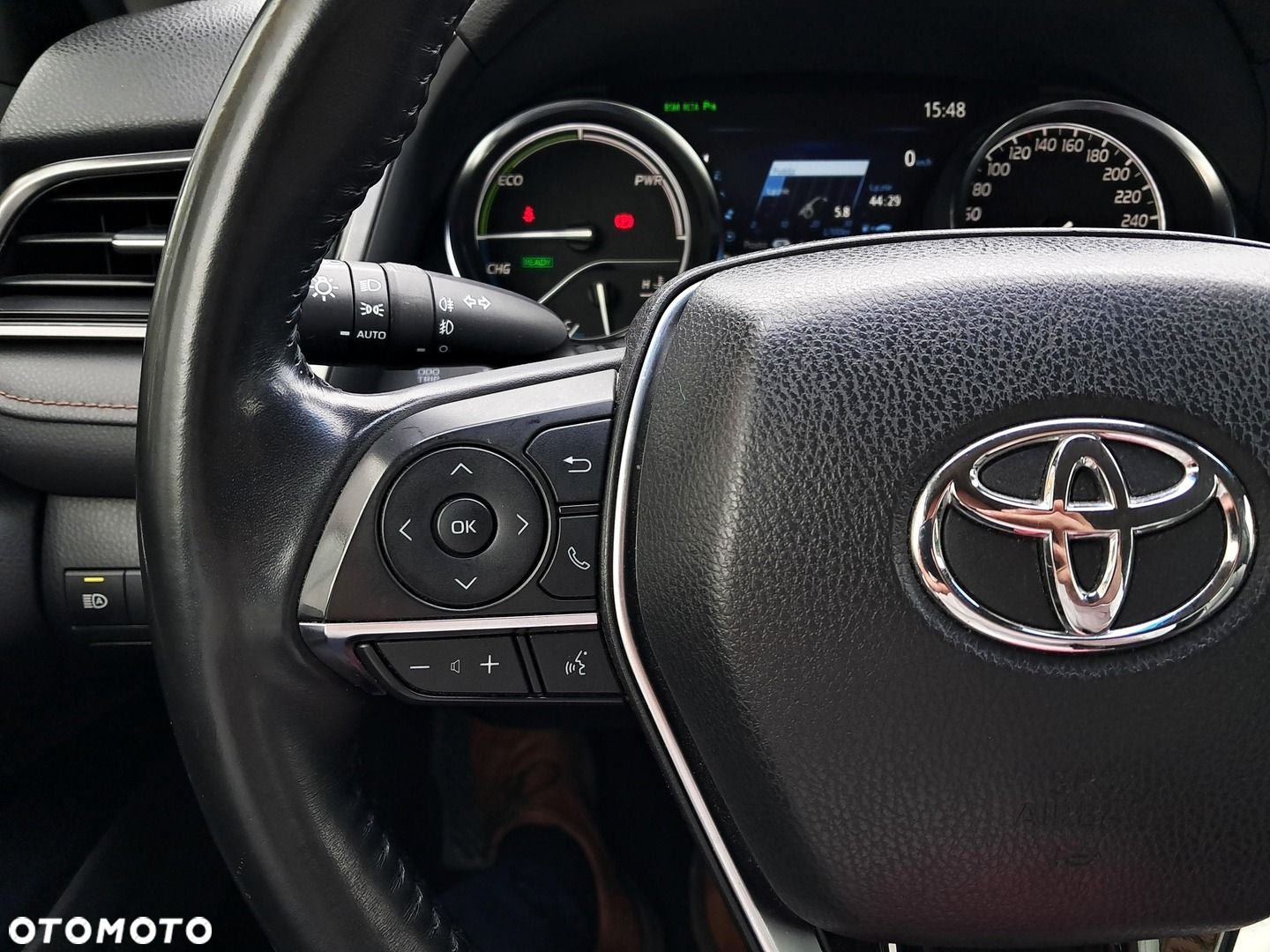 Toyota Camry - 17