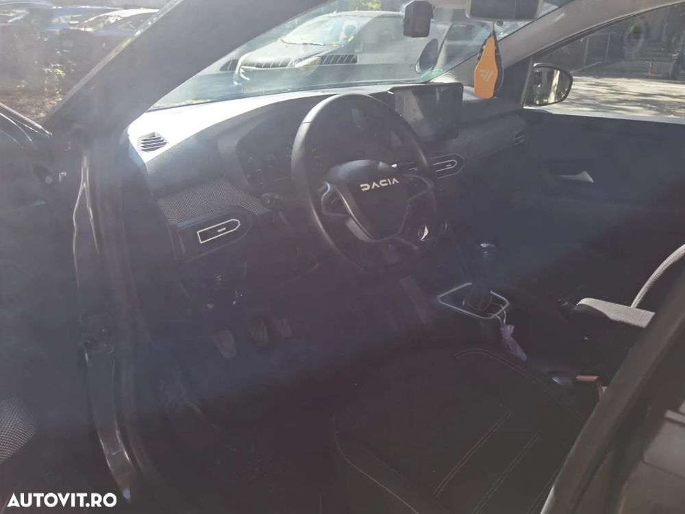 Dacia Logan ECO-G 100 MT5 Expression - 4