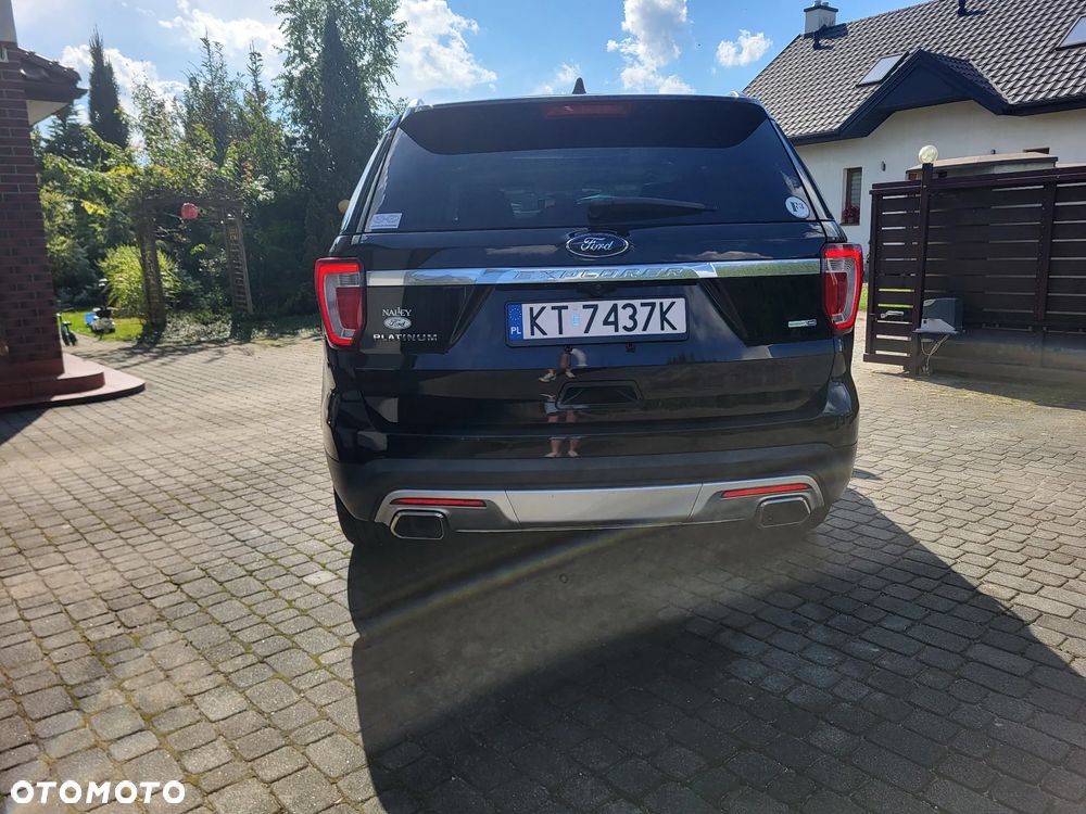 Ford Explorer - 7