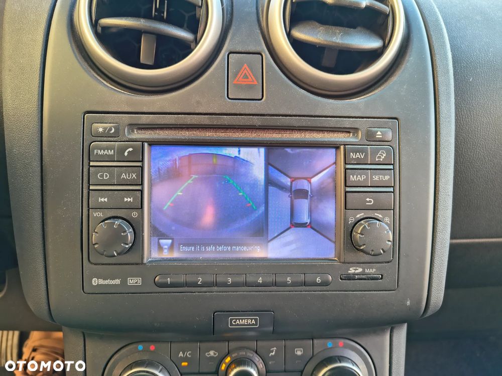 Nissan Qashqai 2.0 dCi 4 x 4 DPF 360 - 26