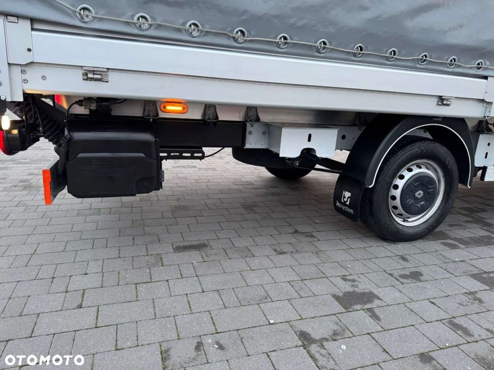 Renault Master 10 europalet z Windą - 35