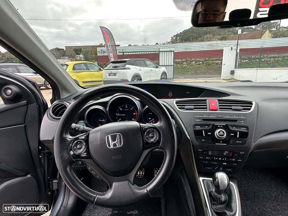 Honda Civic Tourer 1.6 i-DTEC Executive - 31