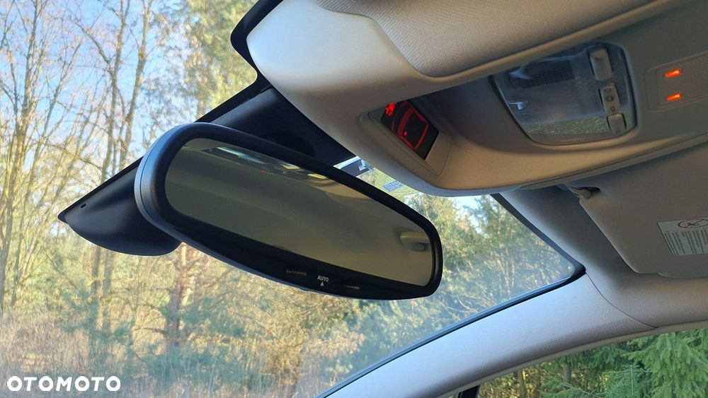 Citroën C5 2.0i 16V Exclusive Equilibre Navi - 20