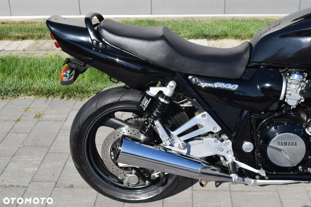 Yamaha XJR - 7
