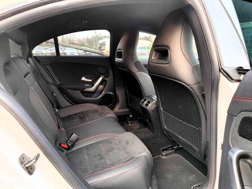 Mercedes-Benz CLA - 15