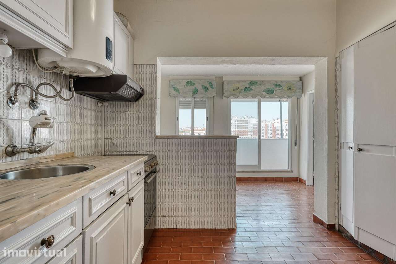 Apartamento T2 no 8º Andar com Varanda | Setúbal, S. Sebastião - Grande imagem: 5/34