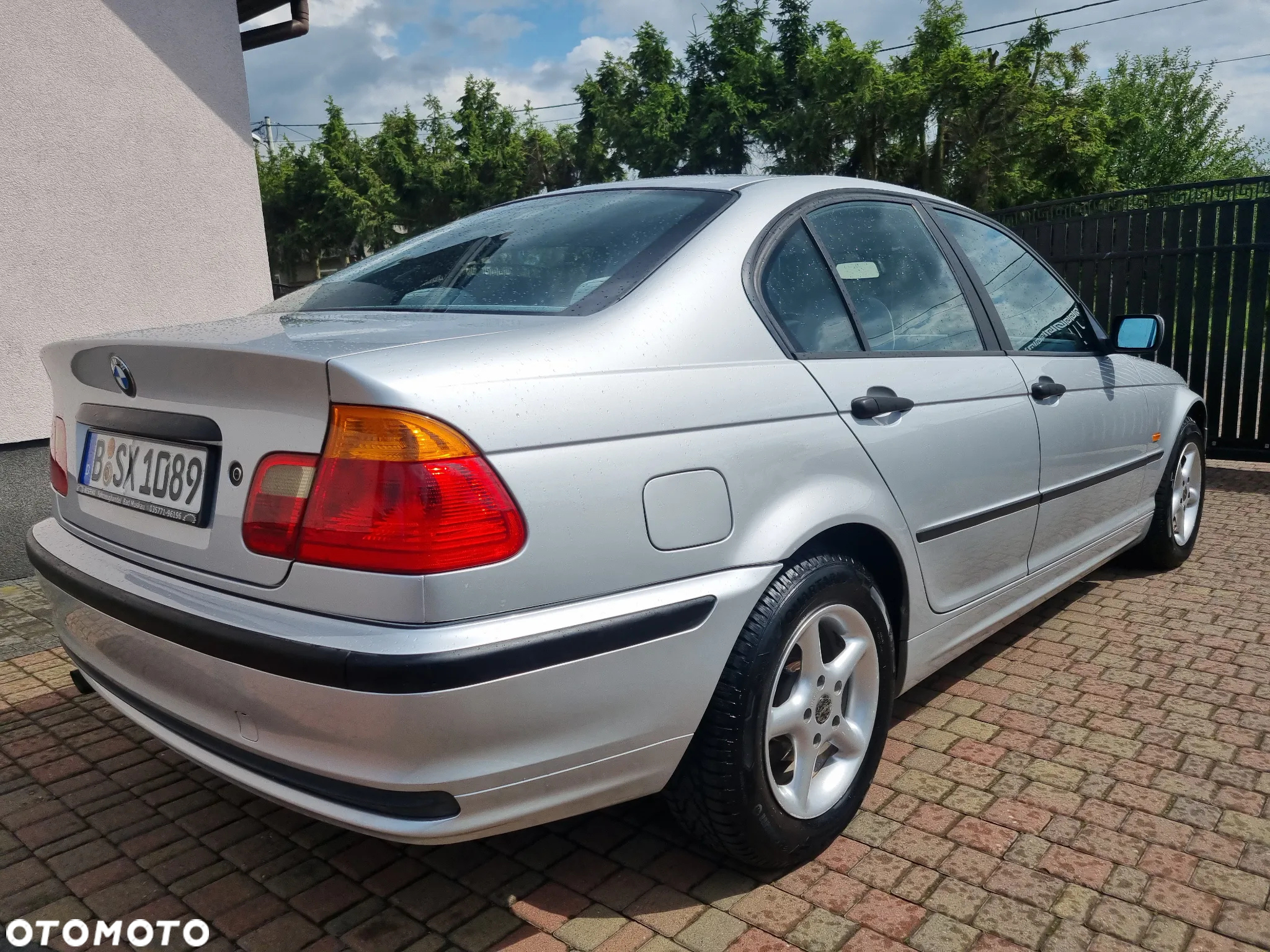 BMW Seria 3 318i - 6