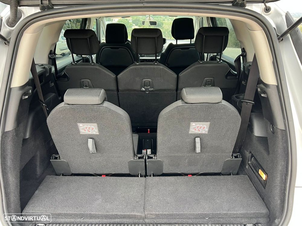 Citroën C4 Grand Picasso 1.6 e-HDi Collection ETG6 J17 - 11