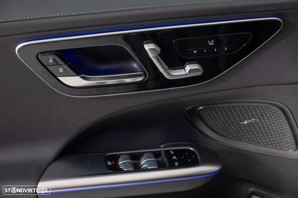 Mercedes-Benz C 300 e AMG Line - 27