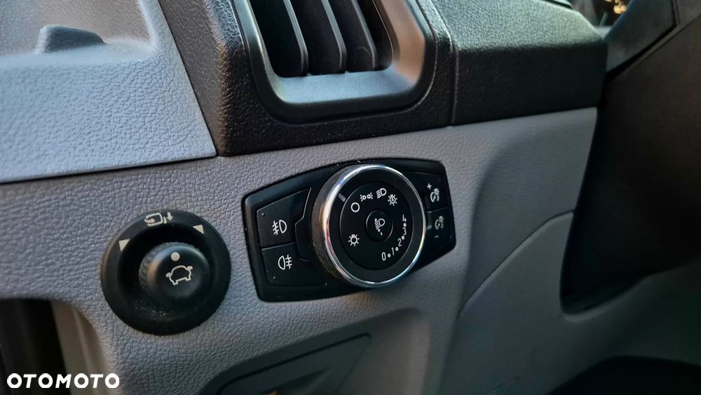 Ford Transit - 27